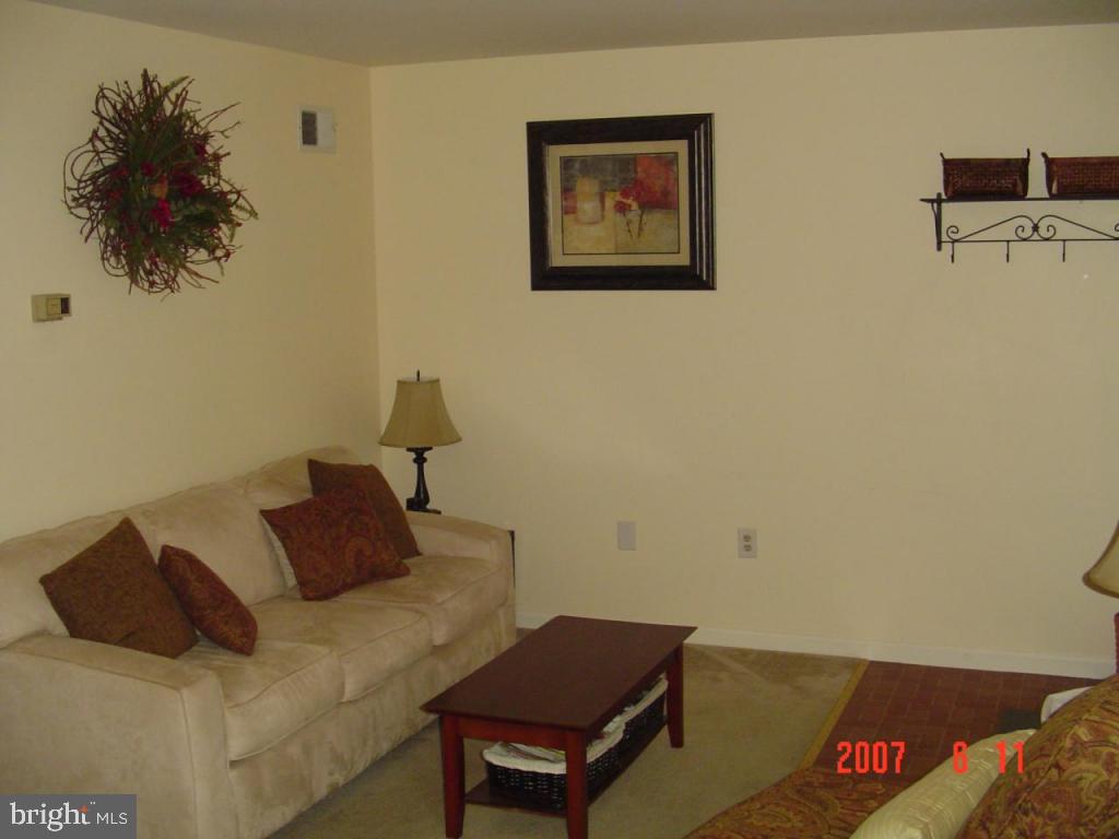 33 Winding Way Lititz, PA 17543 - Photo 2 of 12
