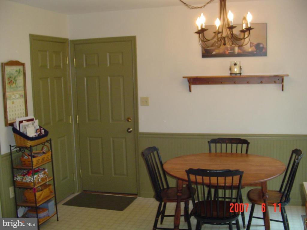 33 Winding Way Lititz, PA 17543 - Photo 4 of 12