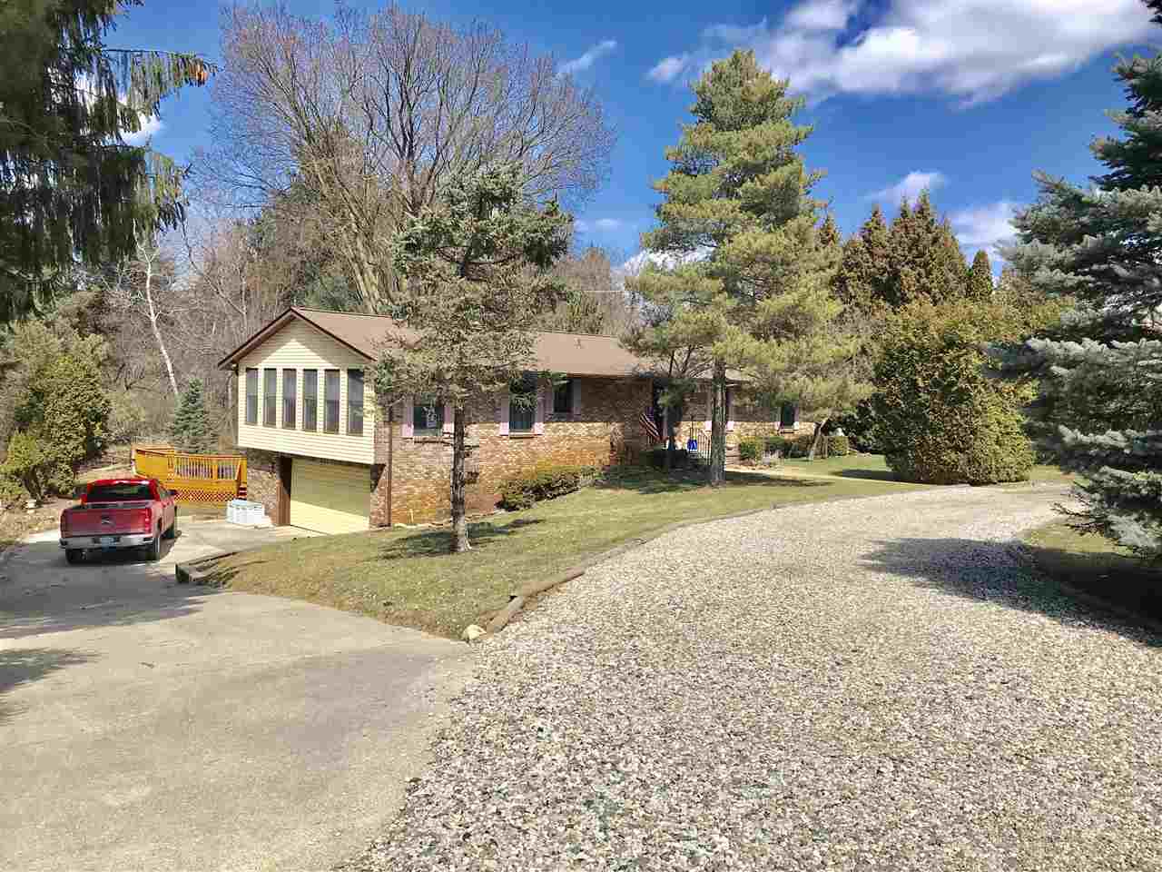 11151 West Gates Street Romeo, MI 48065 - Photo 6 of 25 31344311-5.JPG