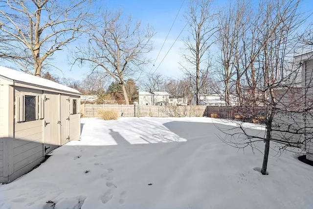 $339,900 | 202 Florence Street, Leominster, MA 01453