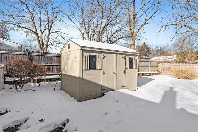 $339,900 | 202 Florence Street, Leominster, MA 01453