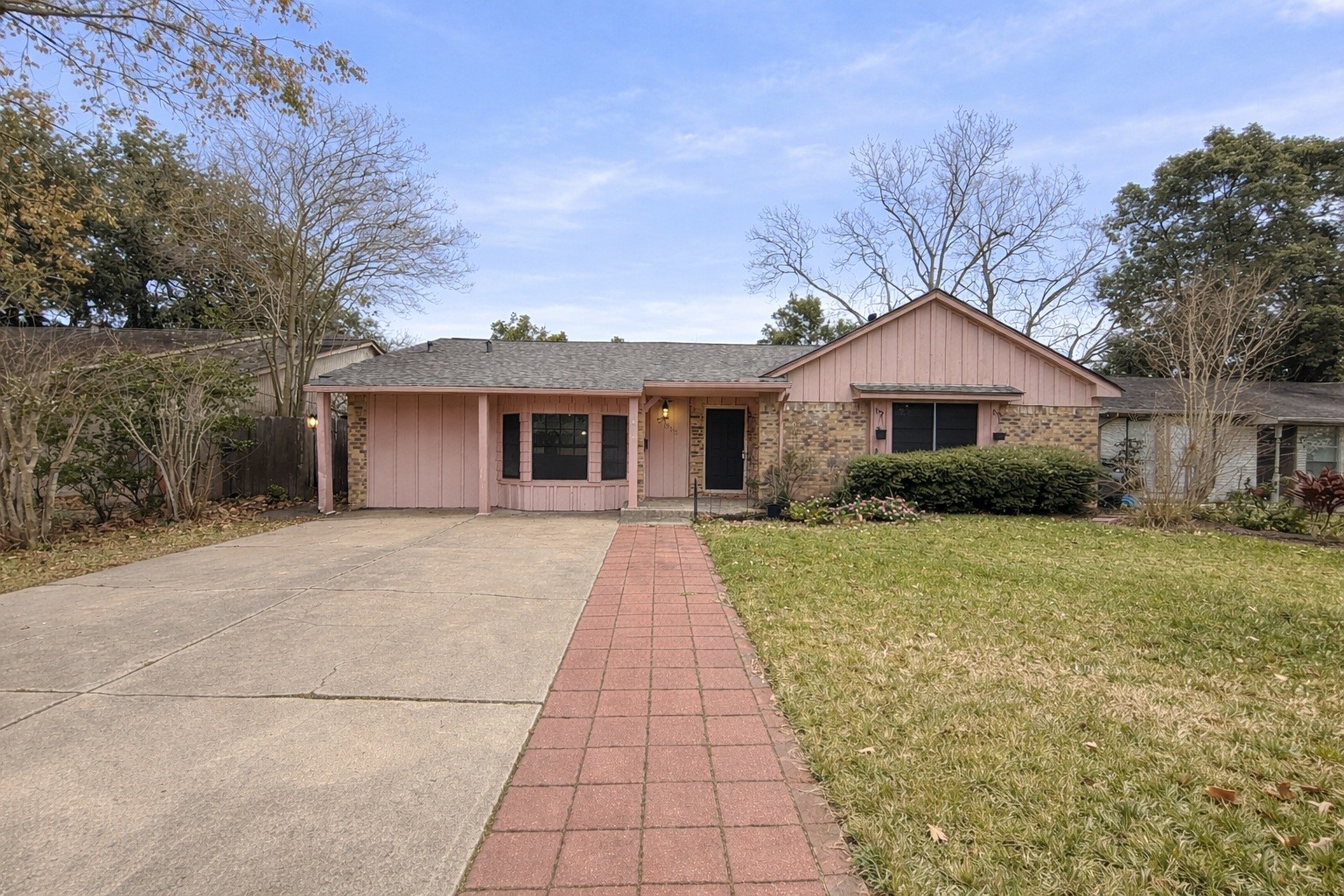 Front View front the street