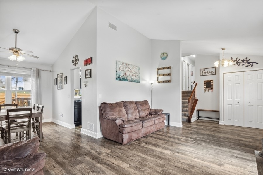 844 Burning Trail Carol Stream, IL 60188 - Photo 4 of 21 a living room with furniture and a couch
