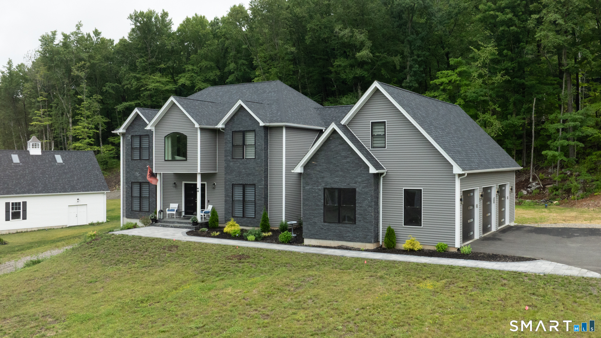 4 Oakengate Road Wolcott, CT 06716 - Photo 2 of 40
