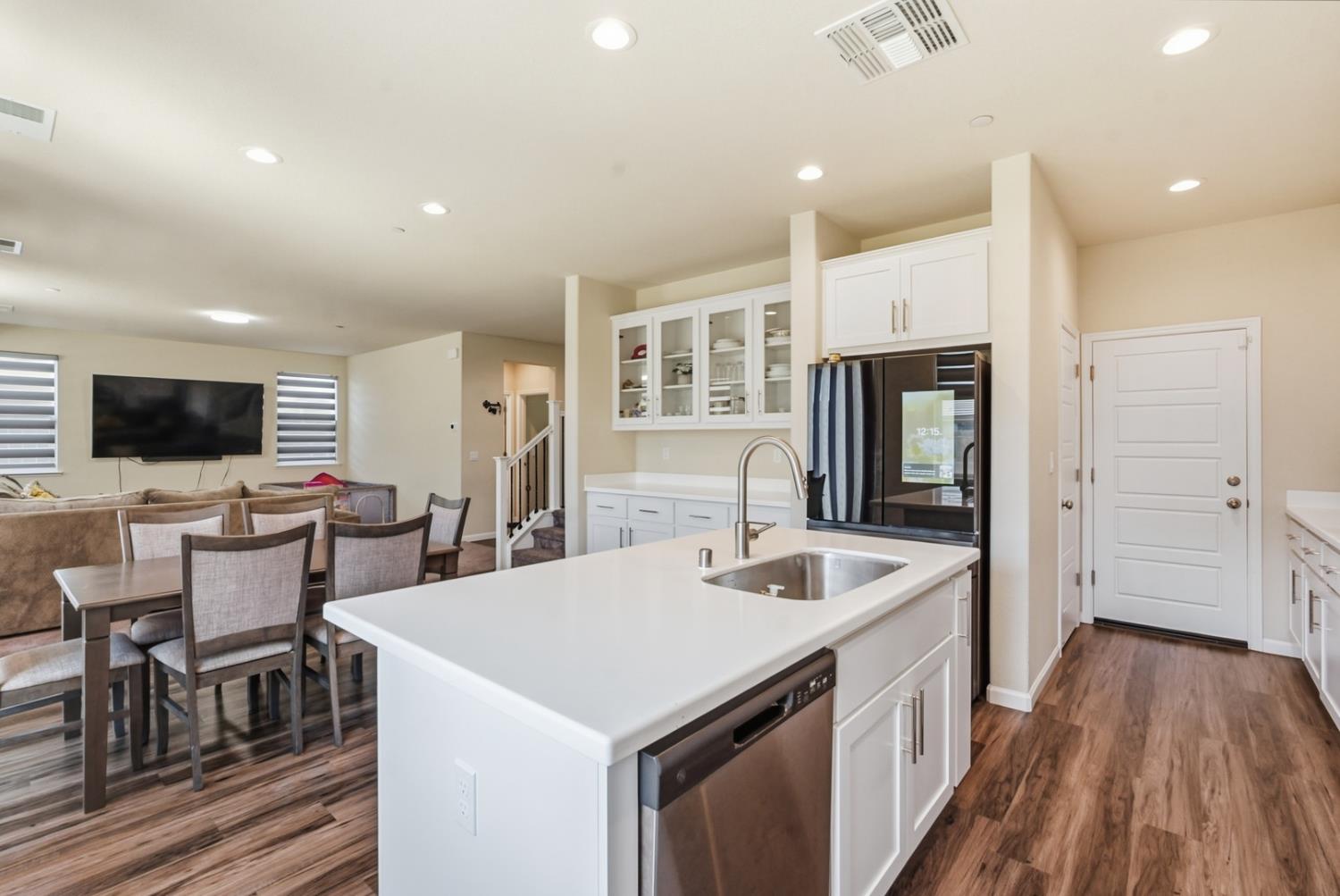 4369 Icon Avenue Modesto, CA 95356 - Photo 11 of 32