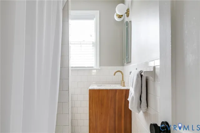 $2,300 | 3342 Grandview Drive, Richmond, VA 23225