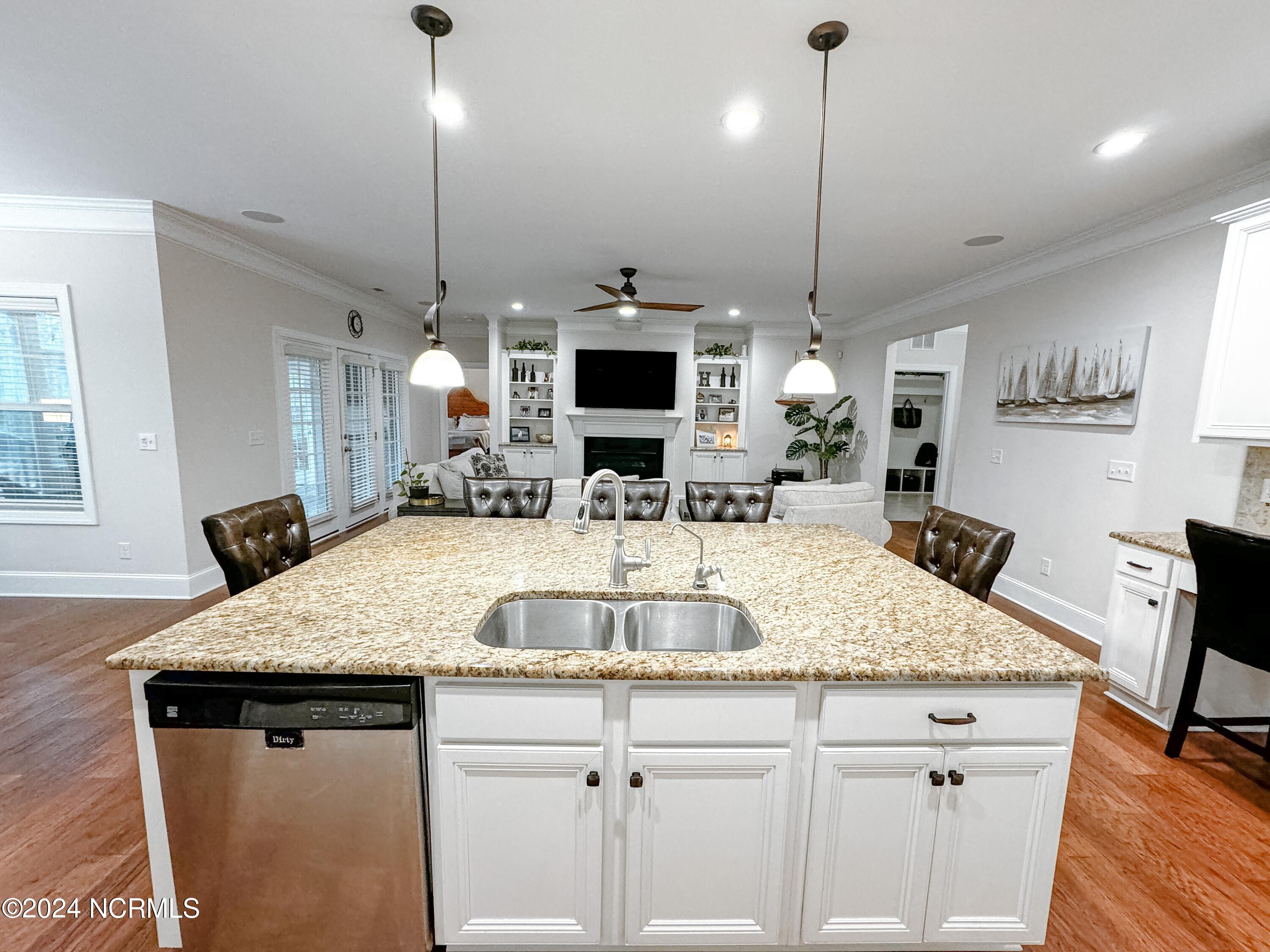 227 Hydrangea Lane Hampstead, NC 28443 - Photo 6 of 40 4-IMG_7128