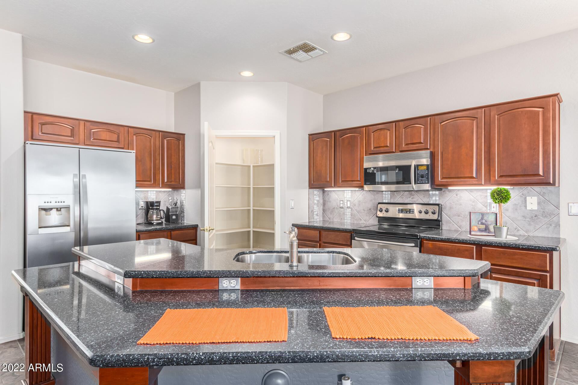 3364 East Hopkins Road Gilbert, AZ 85295 - Photo 11 of 40 17 - Hopkins