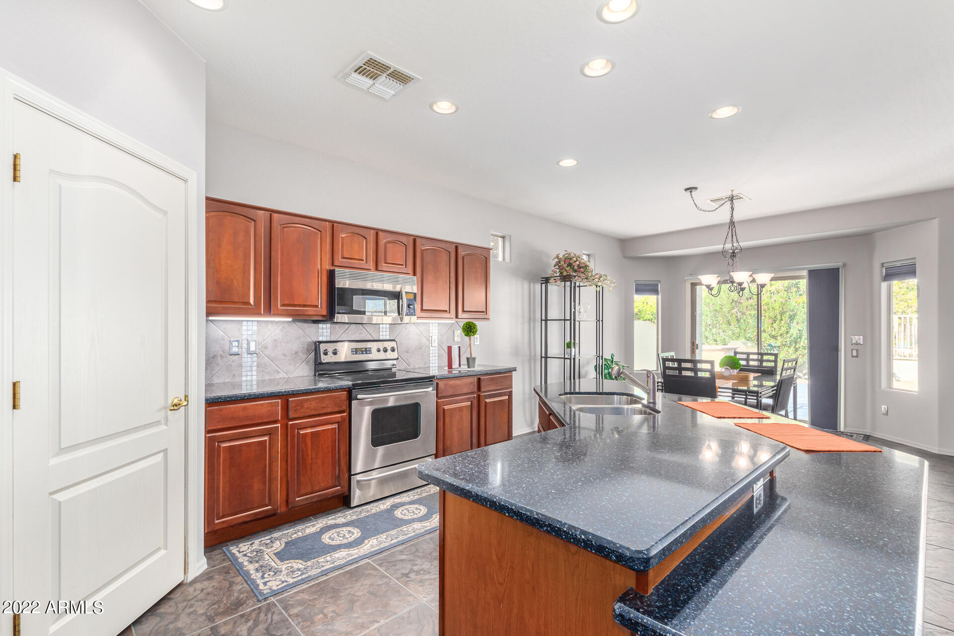 3364 East Hopkins Road Gilbert, AZ 85295 - Photo 13 of 40 19 - Hopkins