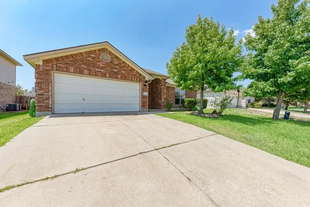 $2,500 | 18420 Dry Brook Loop, Pflugerville, TX 78660