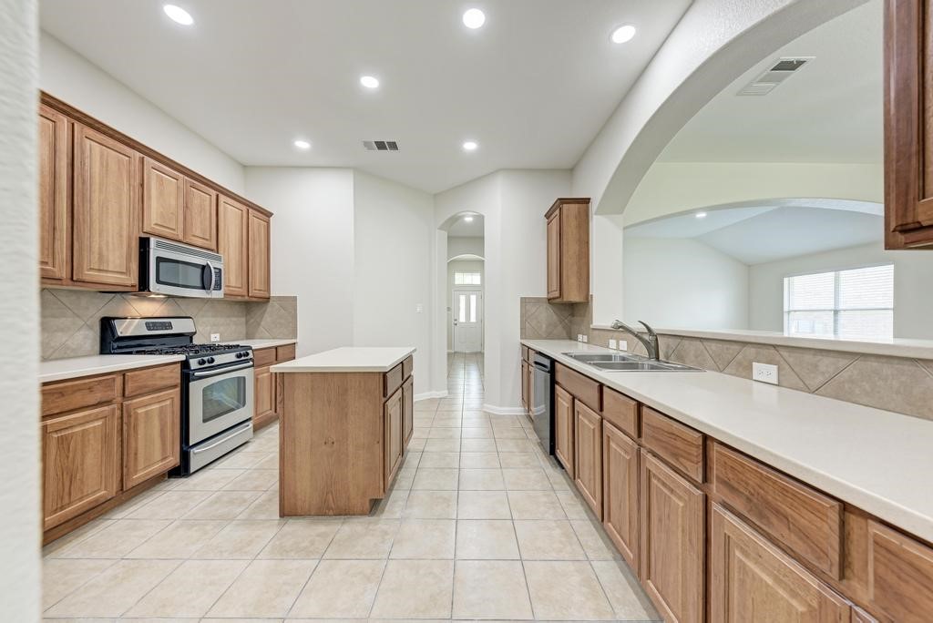 18420 Dry Brook Loop Pflugerville, TX 78660 - Photo 13 of 40