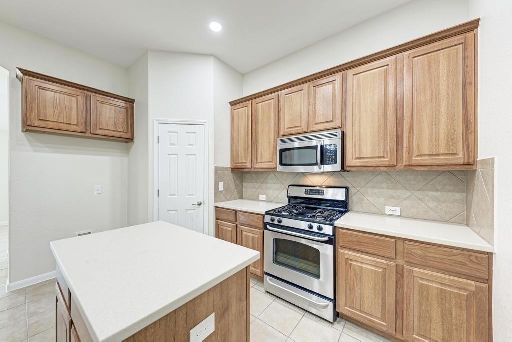 18420 Dry Brook Loop Pflugerville, TX 78660 - Photo 17 of 40