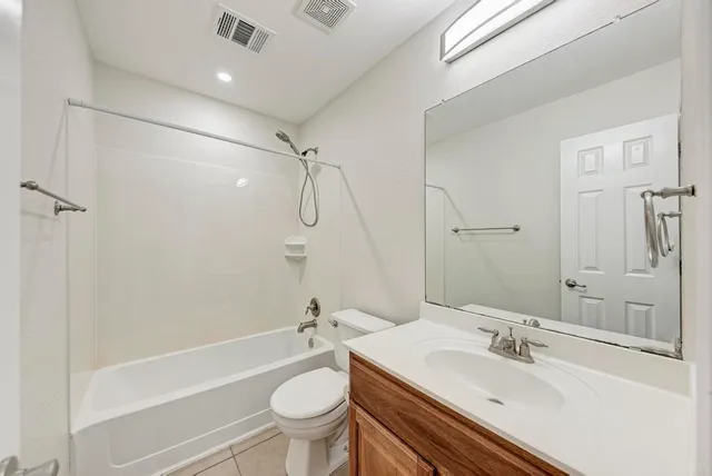 $2,500 | 18420 Dry Brook Loop, Pflugerville, TX 78660