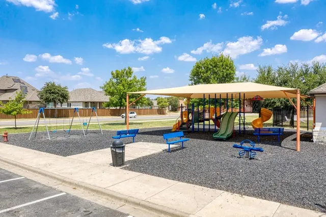 $2,500 | 18420 Dry Brook Loop, Pflugerville, TX 78660