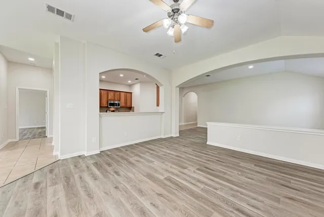 $2,500 | 18420 Dry Brook Loop, Pflugerville, TX 78660