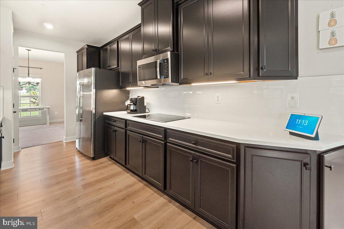 6701 Mt Phillip Road Frederick, MD 21703 - Photo 12 of 51 Upgraded taller cabinets and finish