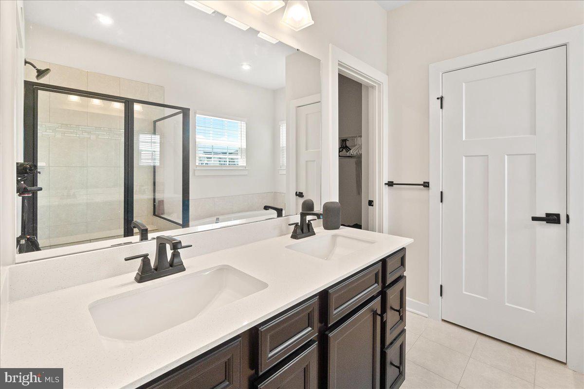6701 Mt Phillip Road Frederick, MD 21703 - Photo 26 of 51 Double sinks with upgraded cabinets and hardware