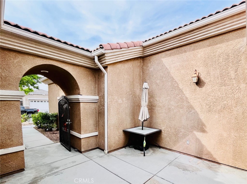 10485 Nobleton Road Apple Valley, CA 92308 - Photo 2 of 38 Gallery Image 2