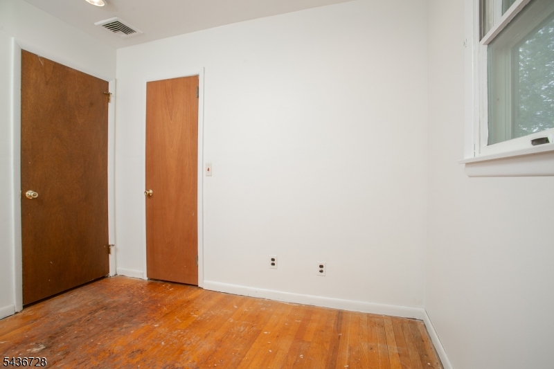 44 Adelphia Road Parsippany, NJ 07054 - Photo 20 of 32