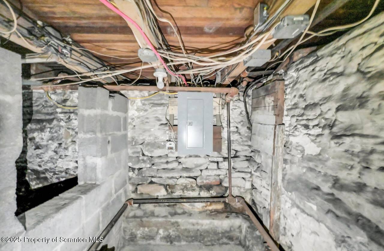 201 Jackson Street Olyphant, PA 18447 - Photo 62 of 70 201 Jackson St 59 Large