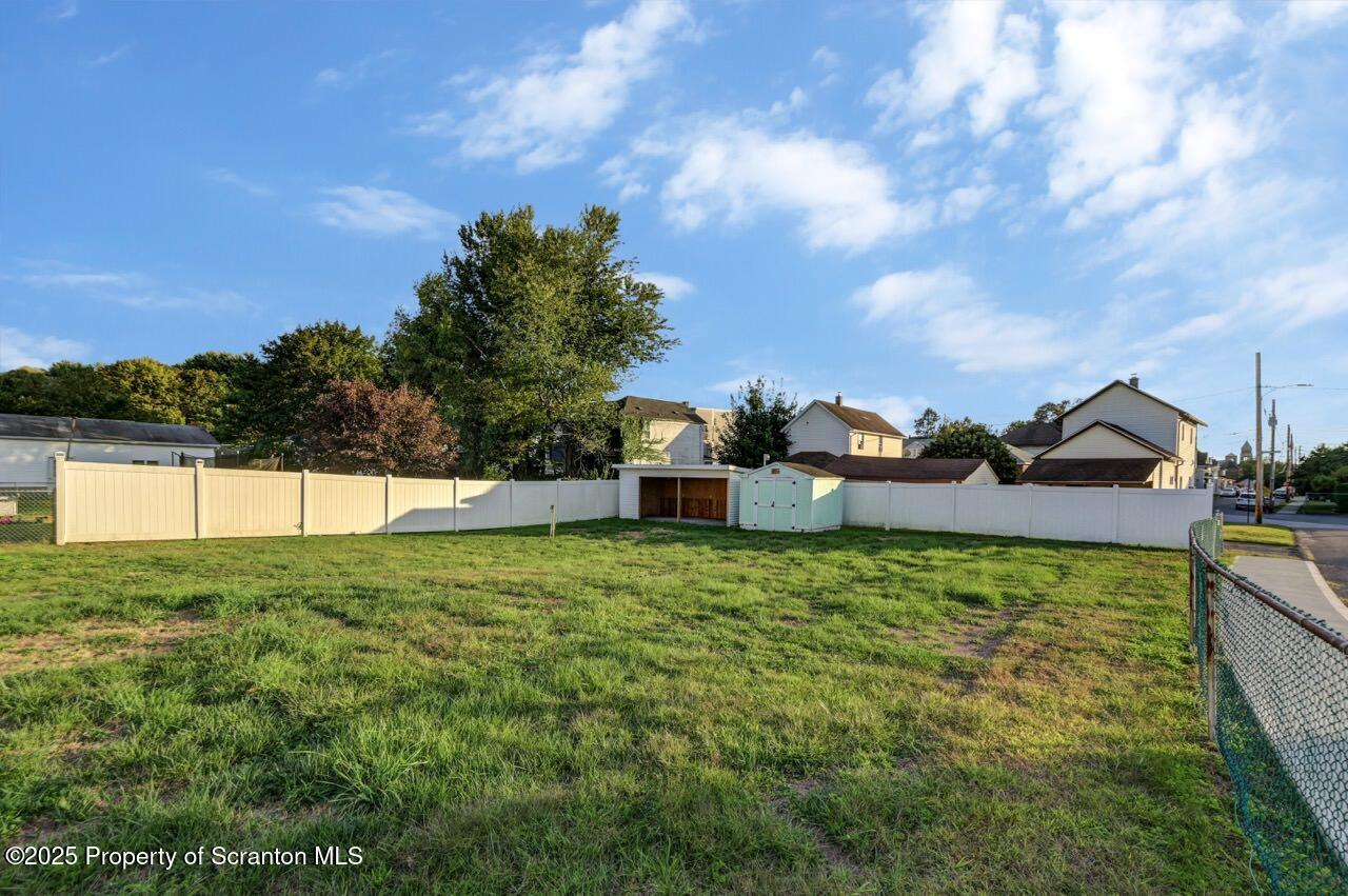 201 Jackson Street Olyphant, PA 18447 - Photo 68 of 70 a view of a garden