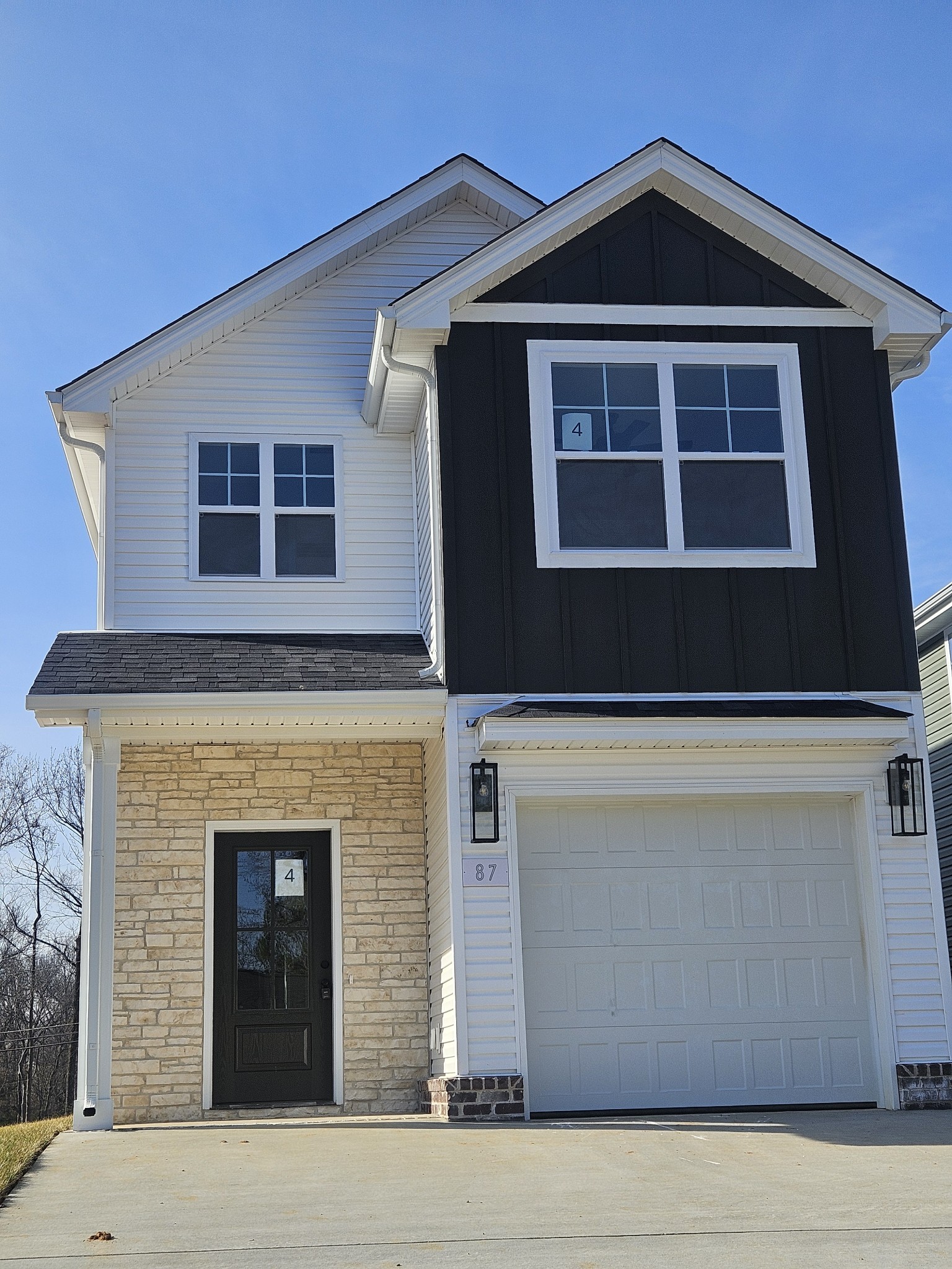 87 Charlotte Road Clarksville, TN 37040 - Photo 1 of 26 a front view of a house