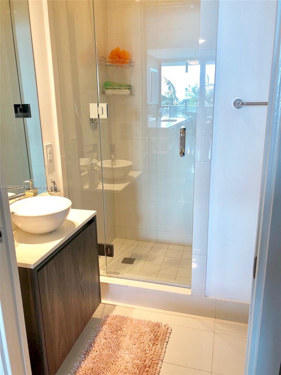 480 Northeast 31st Street, Unit 702 Miami, FL 33137 - Photo 19 of 42