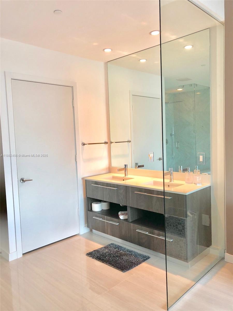 480 Northeast 31st Street, Unit 702 Miami, FL 33137 - Photo 24 of 42