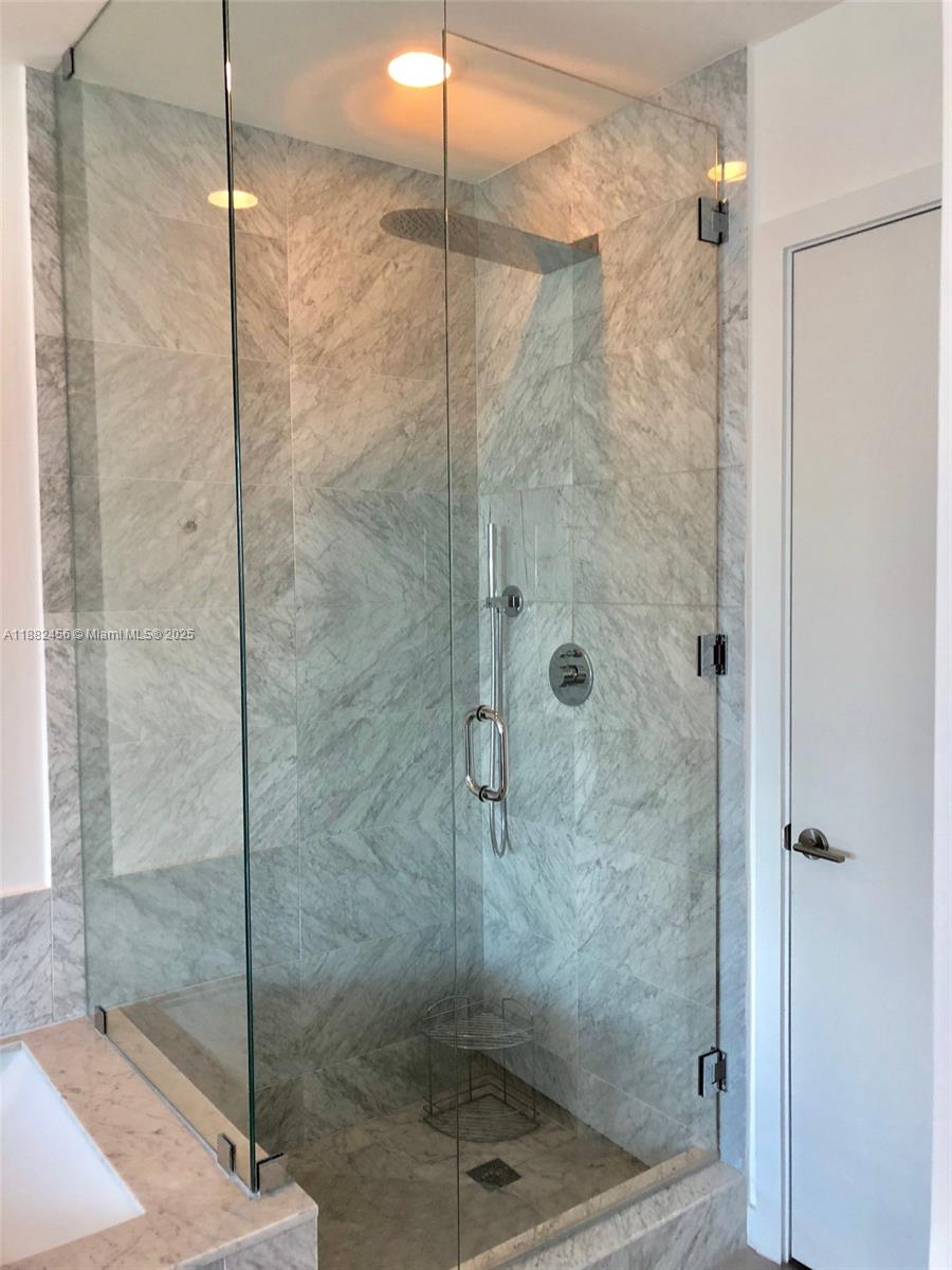 480 Northeast 31st Street, Unit 702 Miami, FL 33137 - Photo 25 of 42