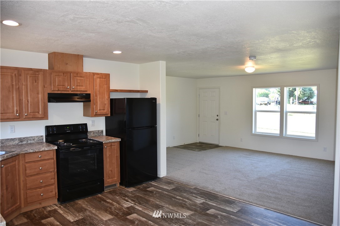 628 Main Street Vader, WA 98593 - Photo 5 of 18 Gallery Image 5