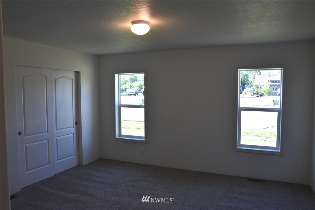 628 Main Street Vader, WA 98593 - Photo 10 of 18 Gallery Image 10
