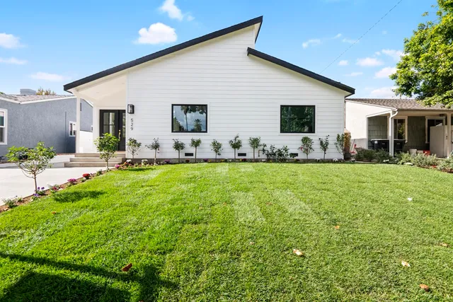 $1,740,000 | 529 North Griffith Park Drive, Burbank, CA 91506