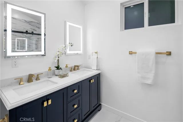 $1,740,000 | 529 North Griffith Park Drive, Burbank, CA 91506