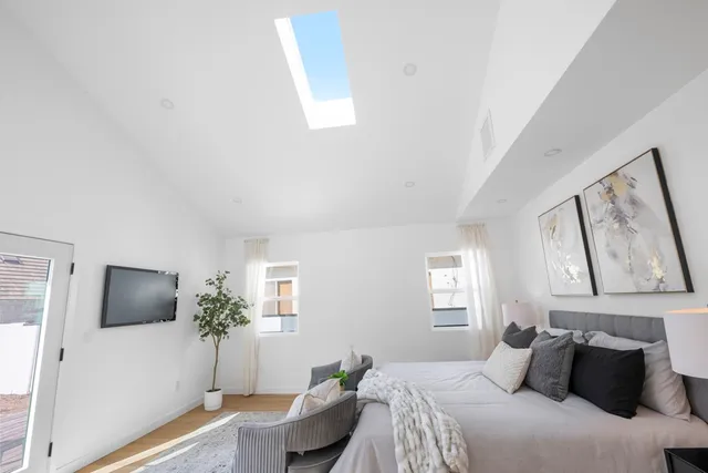 $1,740,000 | 529 North Griffith Park Drive, Burbank, CA 91506