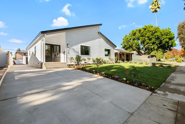 $1,740,000 | 529 North Griffith Park Drive, Burbank, CA 91506