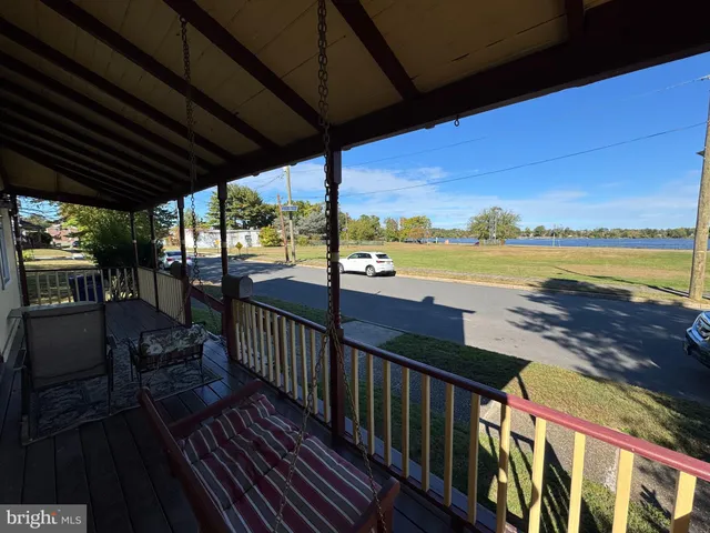 $399,000 | 310 Front Street, Beverly, NJ 08010