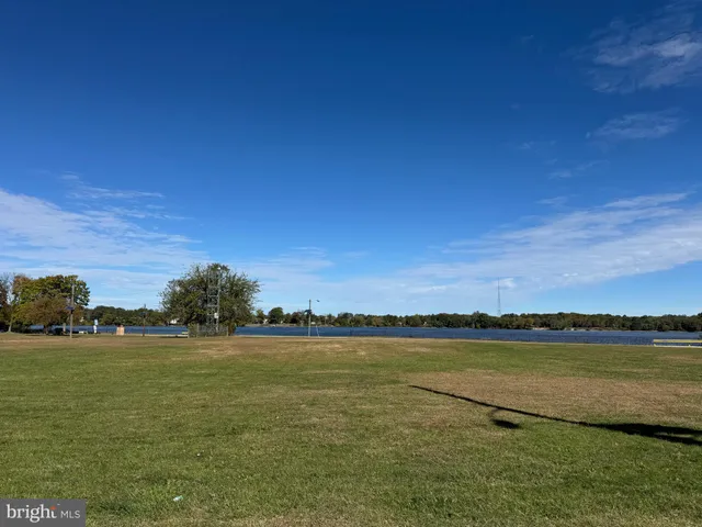 $399,000 | 310 Front Street, Beverly, NJ 08010