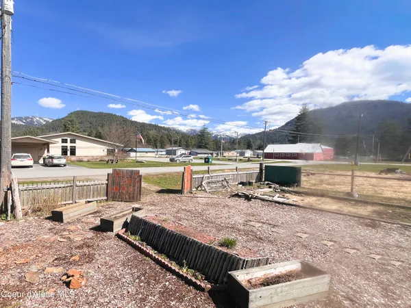 $199,000 | 109 6th Avenue, Clark Fork, ID 83811