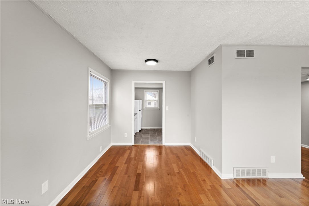 966 Worden Road Wickliffe, OH 44092 - Photo 7 of 25 Gallery Image 7