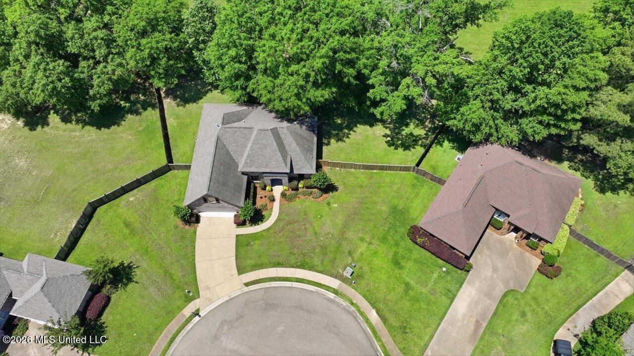 306 Cedar Stone Court Florence, MS 39073 - Photo 55 of 56 59-306 Cedar Stone Ct _ Hometoursms.com