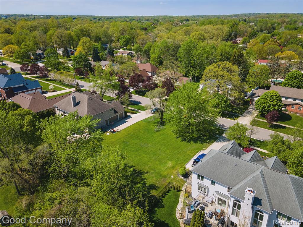 35321 Curtis Road Livonia, MI 48152 - Photo 7 of 15