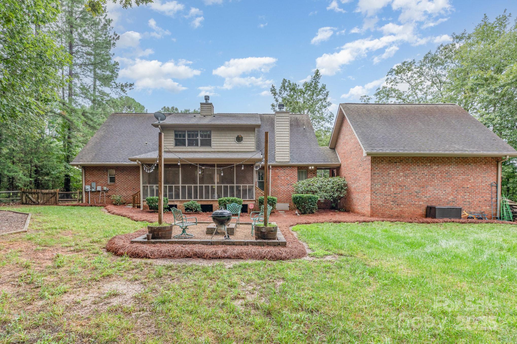 11855 Sam Black Road Midland, NC 28107 - Photo 30 of 35 Gallery Image 30