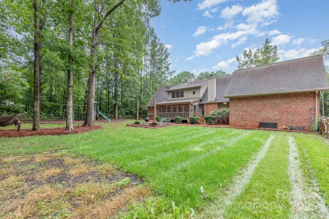 a view of a basketball court