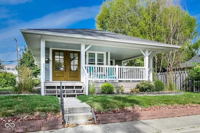 $799,000 | 220 1st Avenue Southeast, Carmel, IN 46032