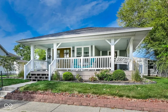 $799,000 | 220 1st Avenue Southeast, Carmel, IN 46032