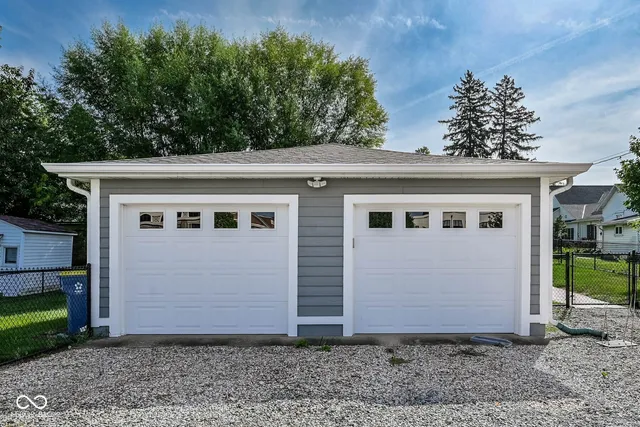 $799,000 | 220 1st Avenue Southeast, Carmel, IN 46032