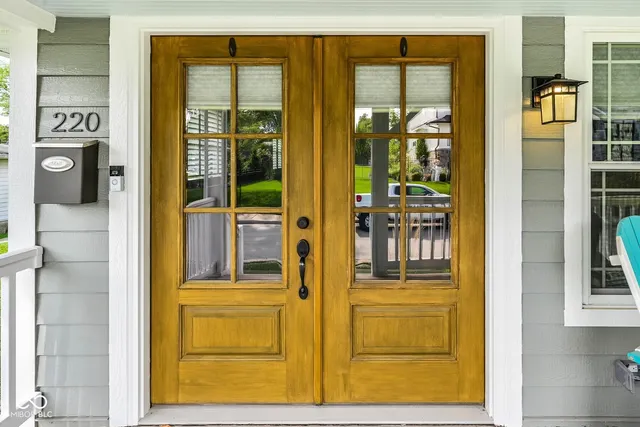 $799,000 | 220 1st Avenue Southeast, Carmel, IN 46032