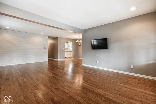 $799,000 | 220 1st Avenue Southeast, Carmel, IN 46032