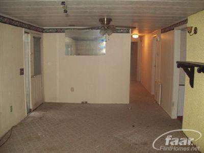 12453 Hawkins Road Burt, MI 48417 - Photo 6 of 10 20144076-5.JPG