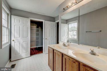 10039 Magledt Road Baltimore, MD 21234 - Photo 12 of 21 Bathroom